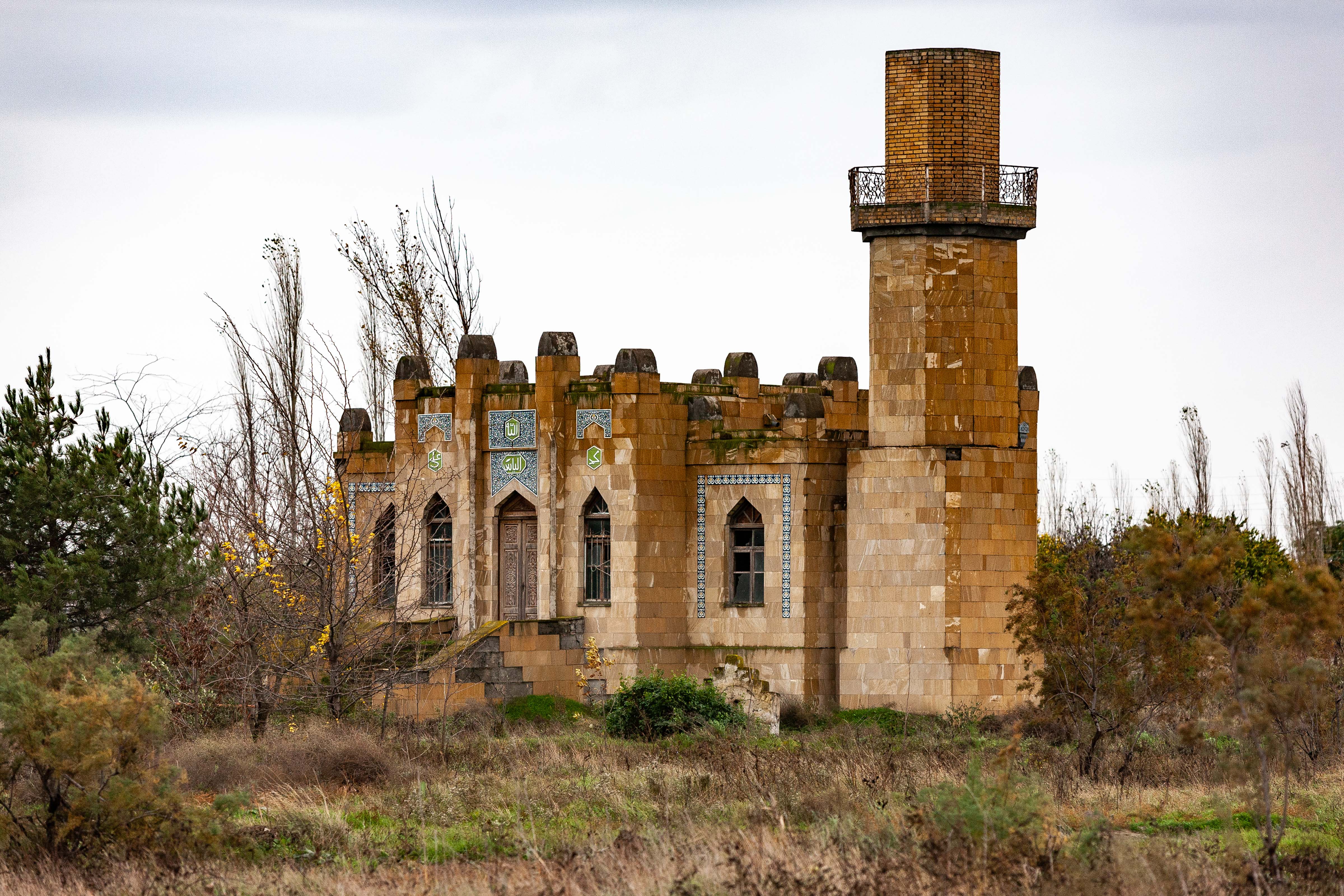 Azerbaijan, Mingacevir Prov, Abandoned Mosque, 2009, IMG 8568