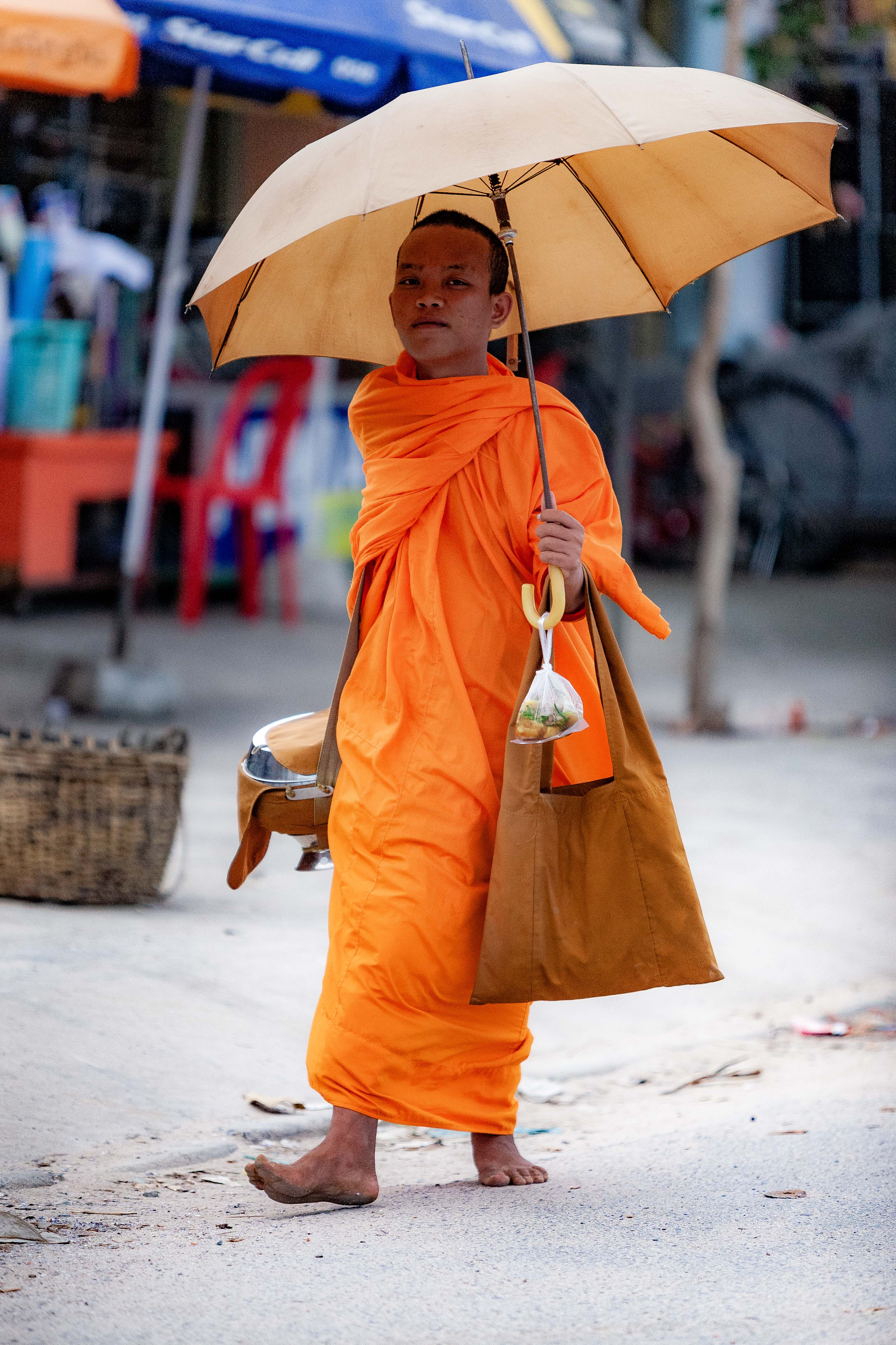 Cambodia, Taakaev (Takeo) Prov, Monk, 2010, IMG 4804