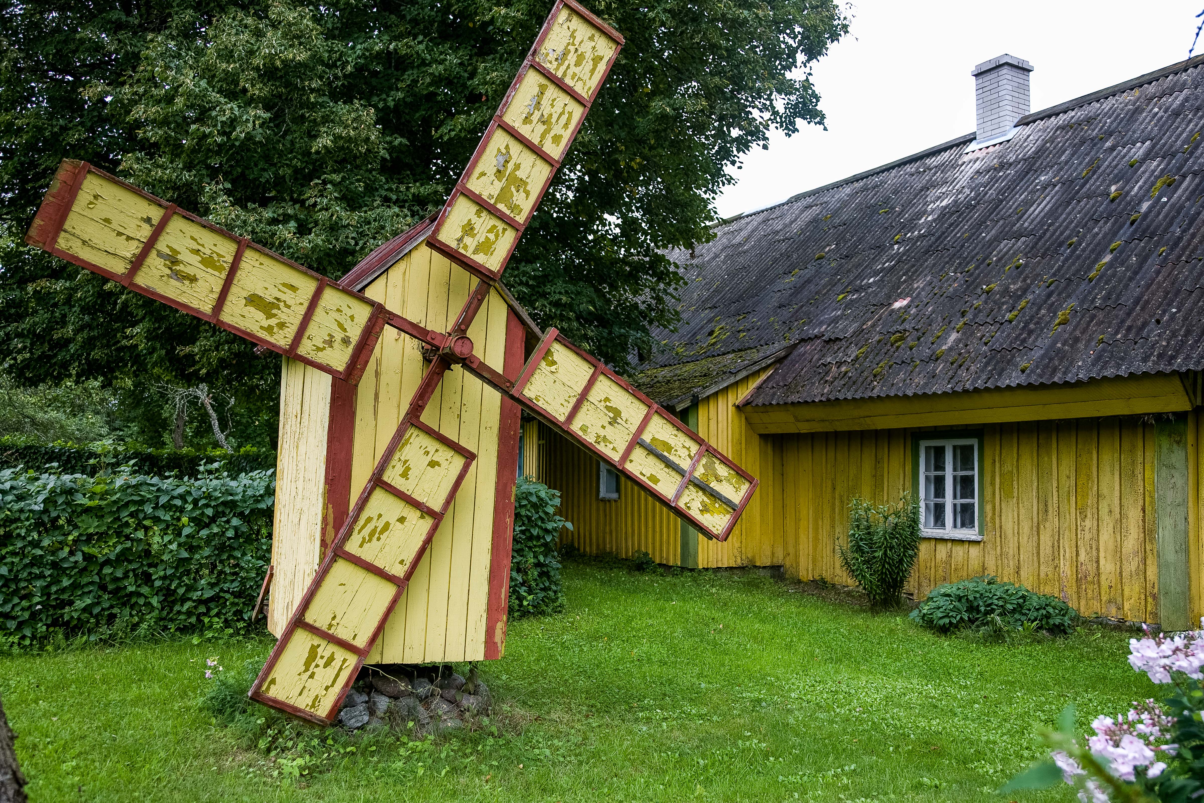 Estonia, Saaremaa Prov, Toy Windmill, 2010, IMG_1074