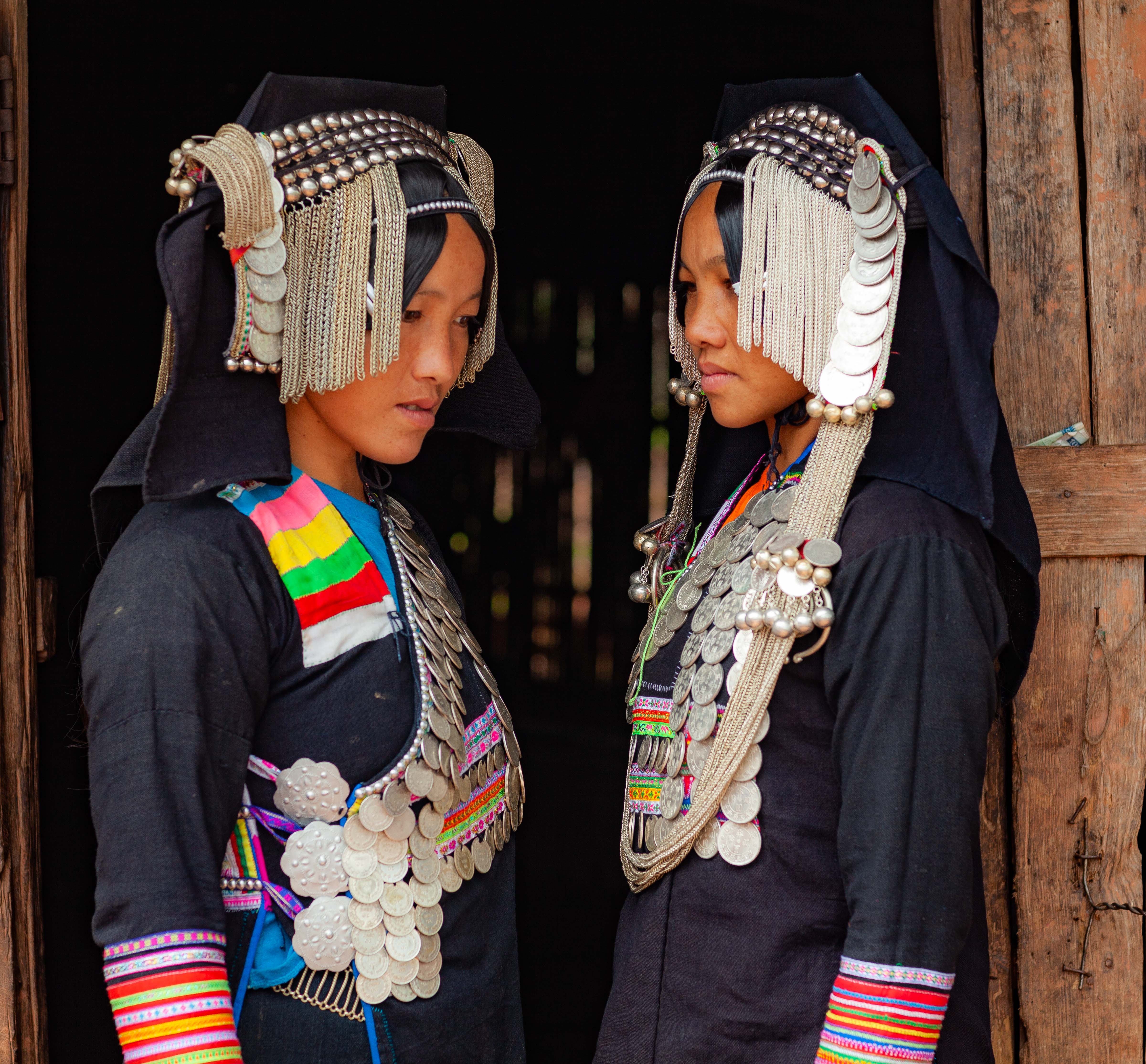 Laos, Phongsali Prov, Sisters, 2011, IMG 0809
