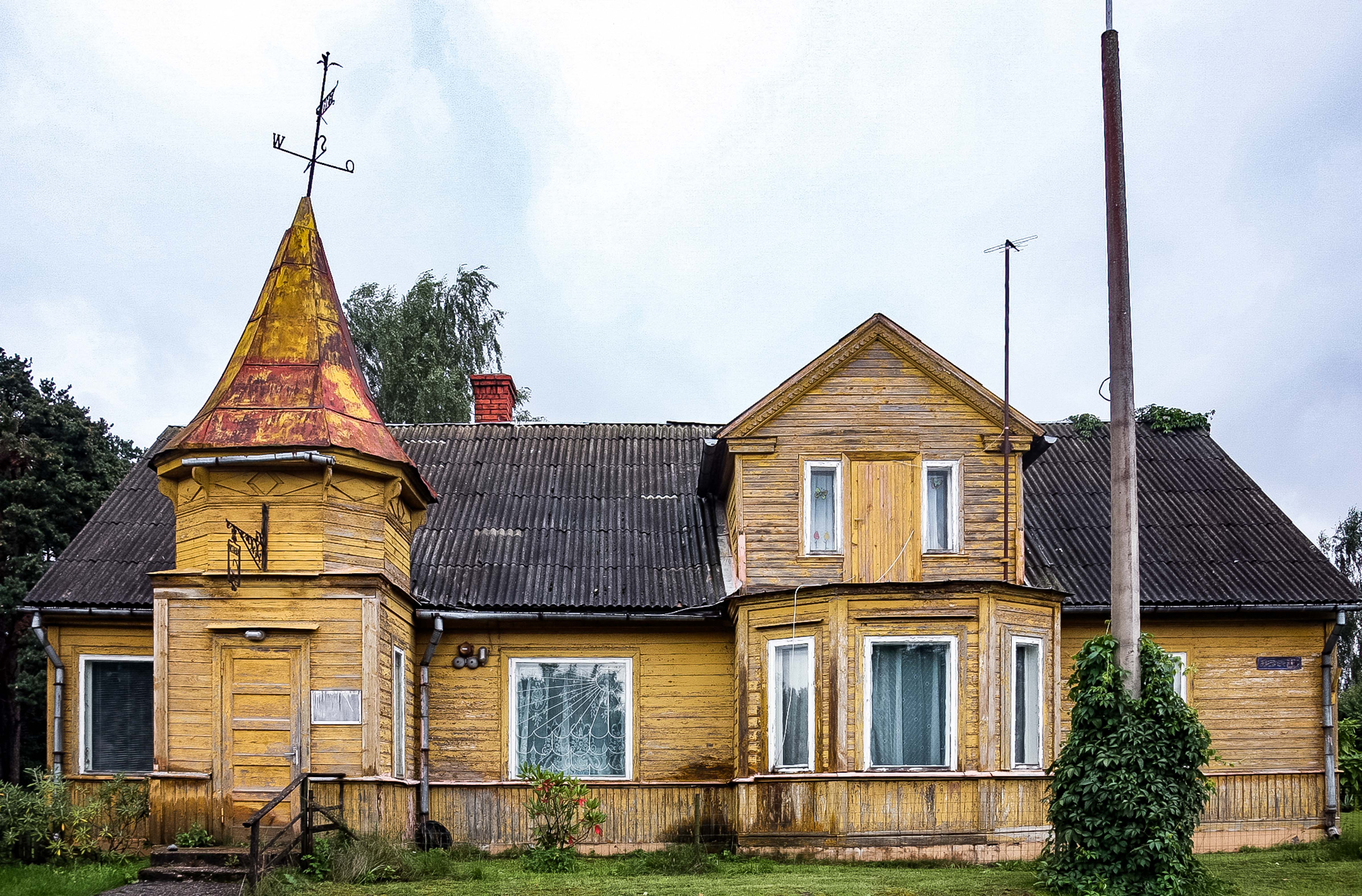 Latvia, Tukuma Prov, Old House, 2010, IMG_2109