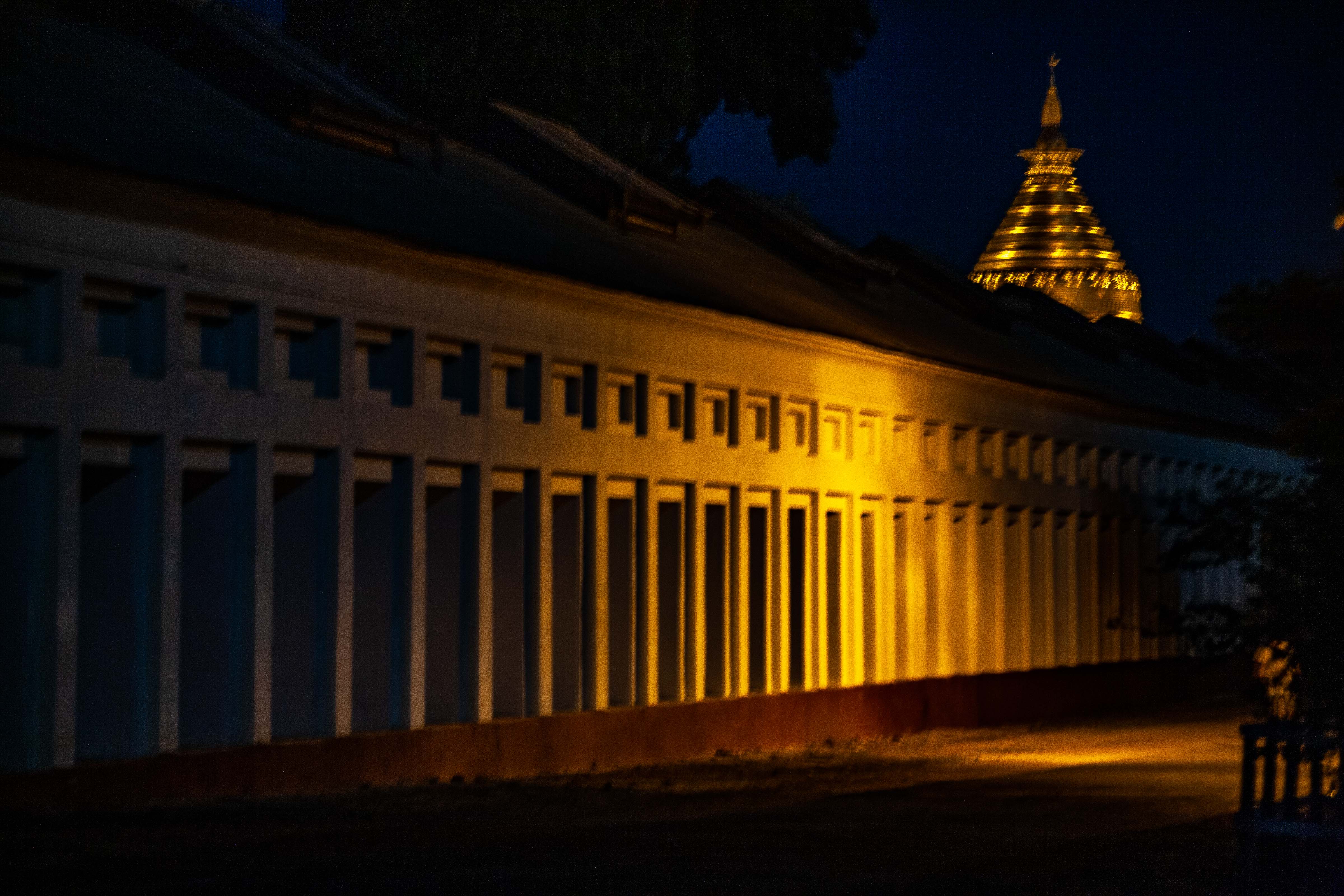 Myanmar, Mandalay Prov, Bagan Temple Night, 2009, IMG 4865