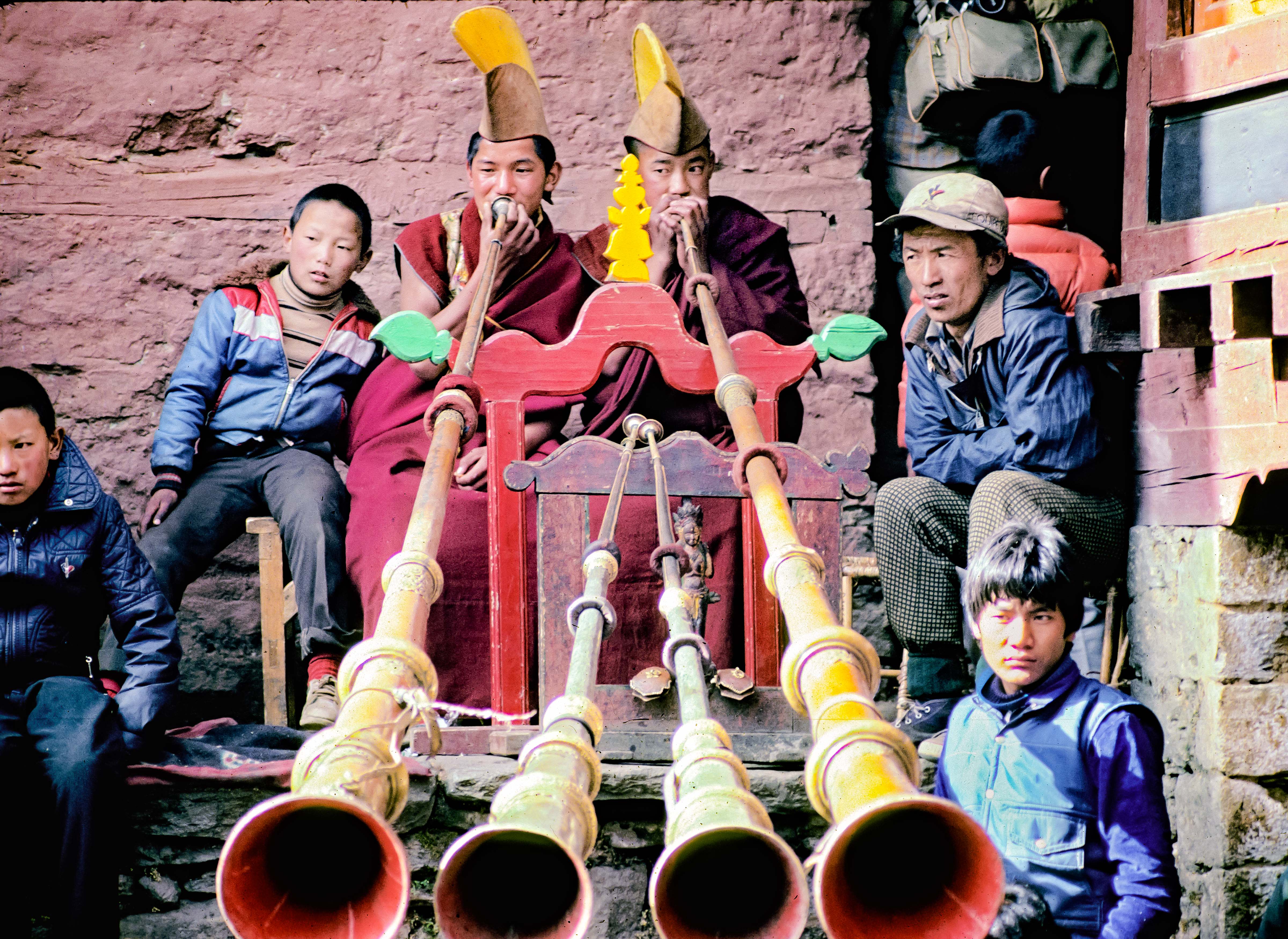 Nepal, Mani Rimdu, Horns, 1983