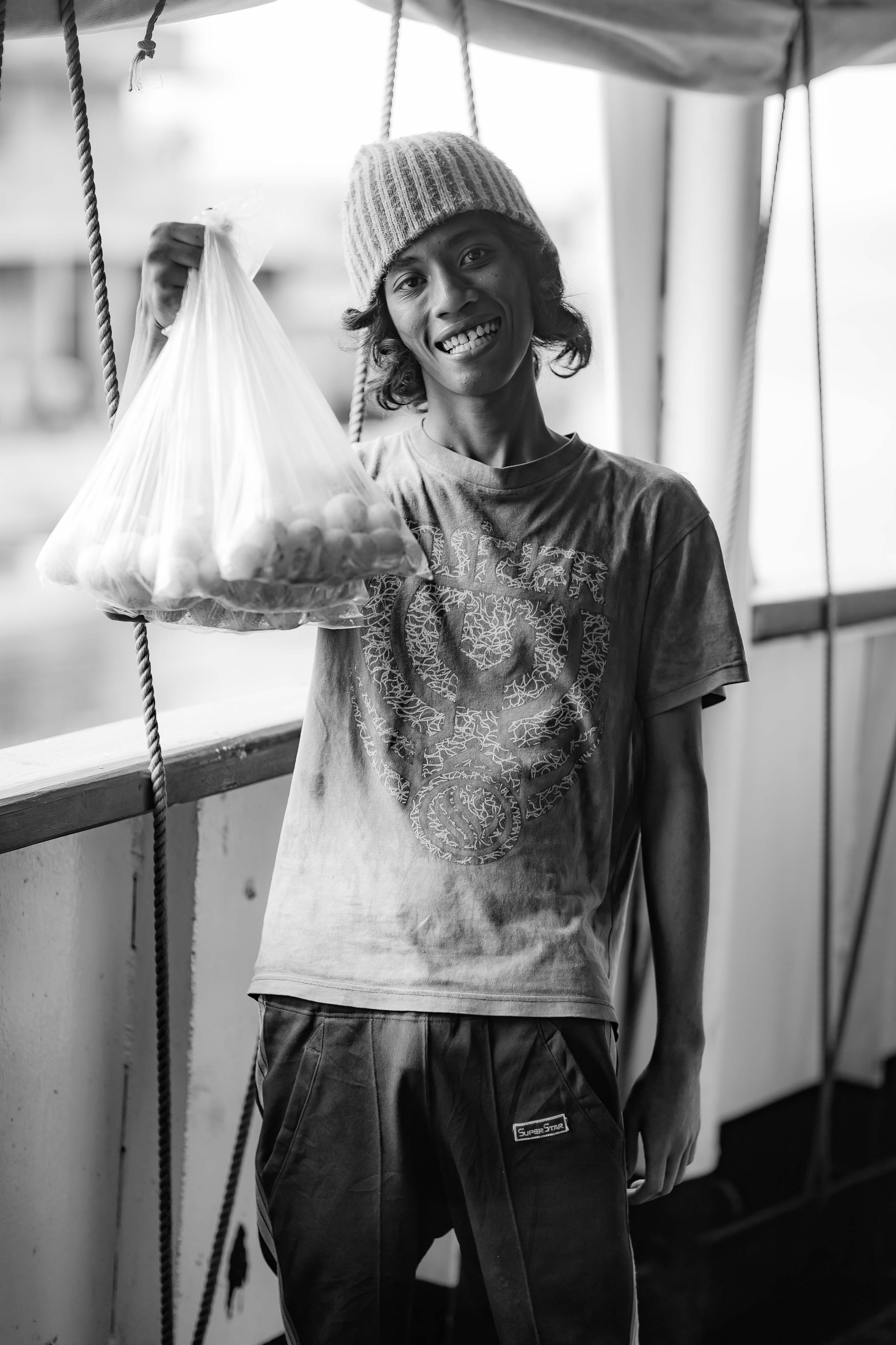 Philippines, Sulu Prov, Man Selling Siasi, 2011, IMG 7535