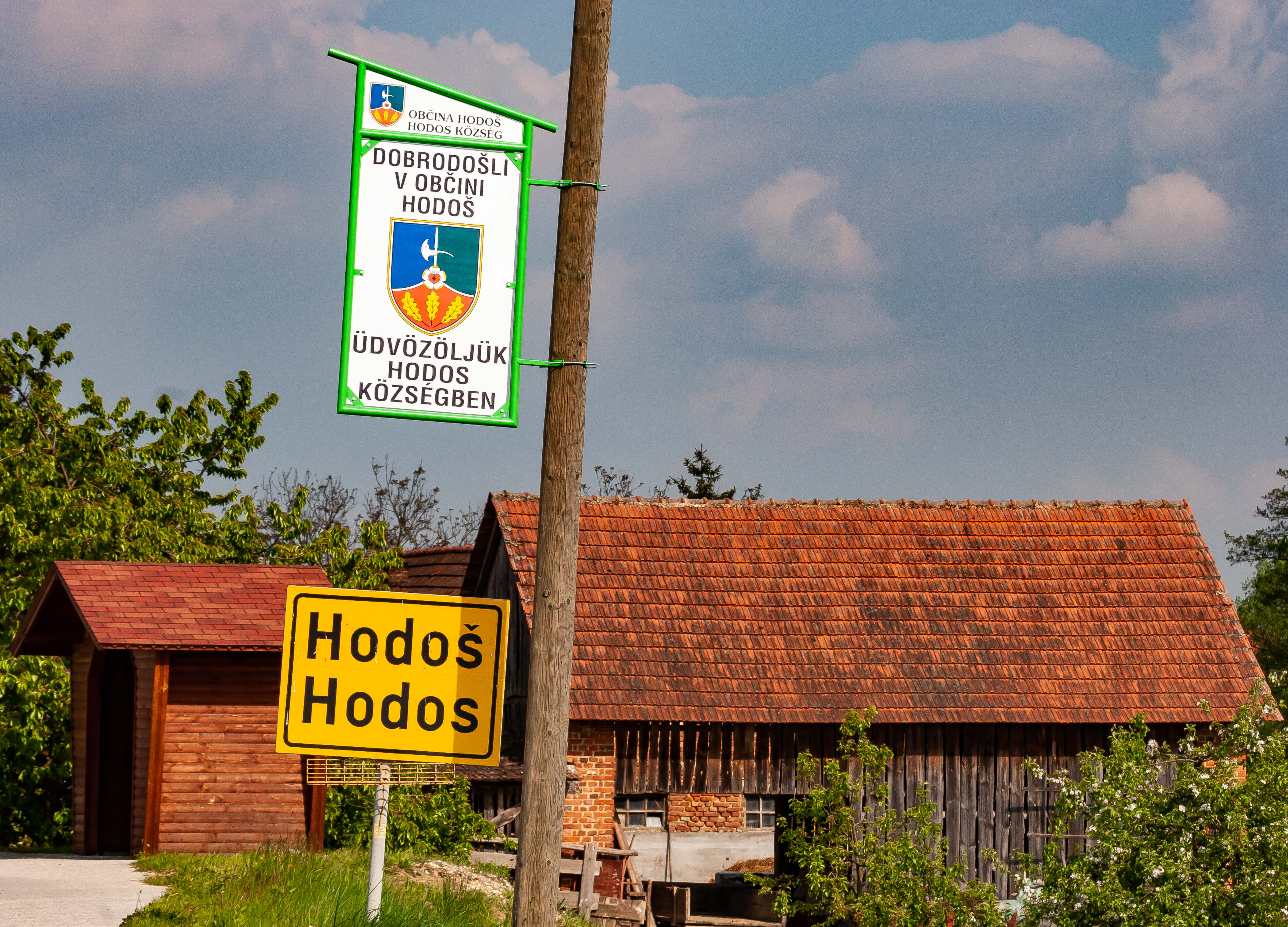 Slovenia, Hodos Prov, Hodos Entrance Sign, 2006, IMG 5199
