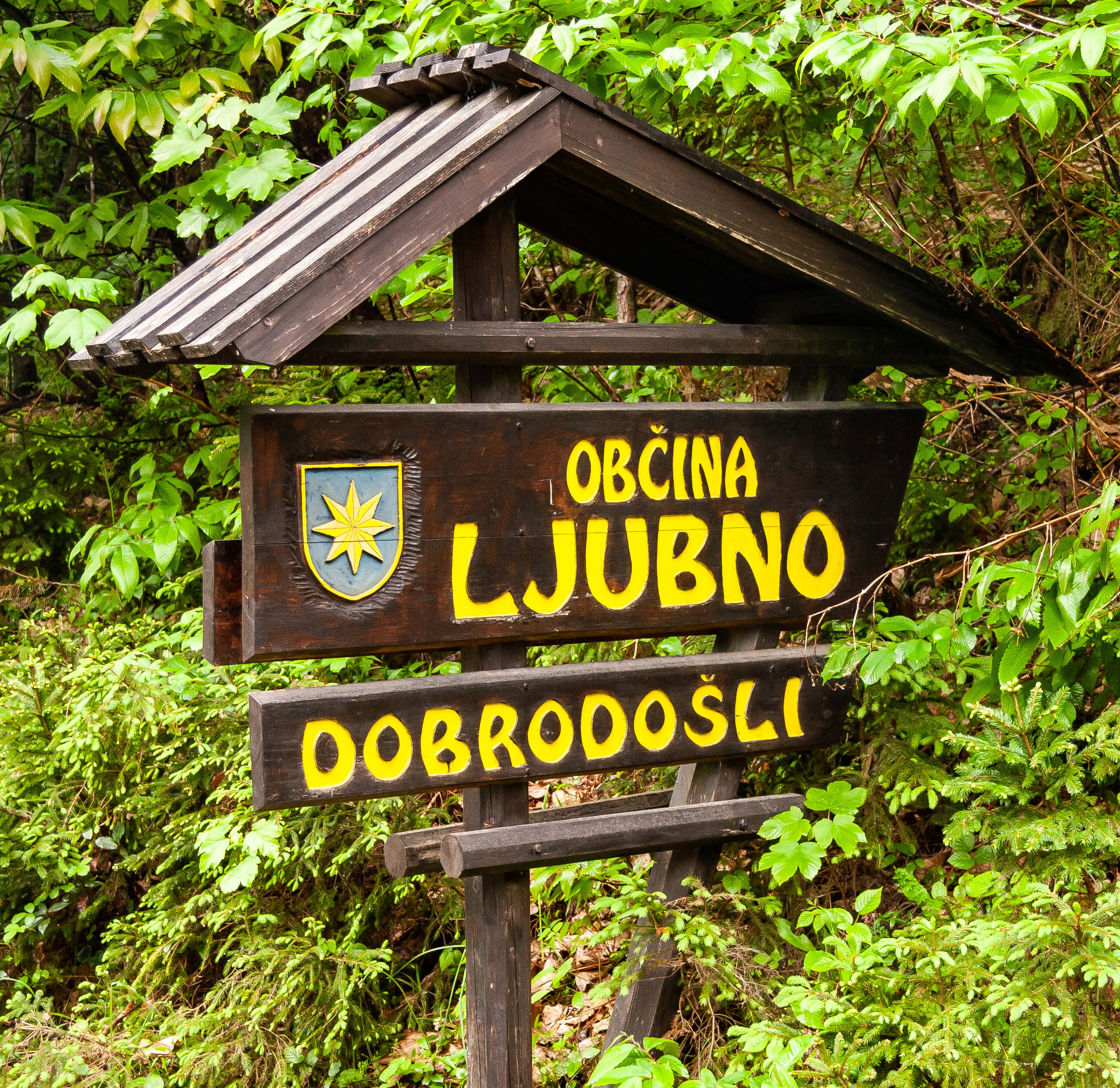 Slovenia, Ljubno Prov, Dobrodosli Obcina Ljubno, 2006, IMG 8321