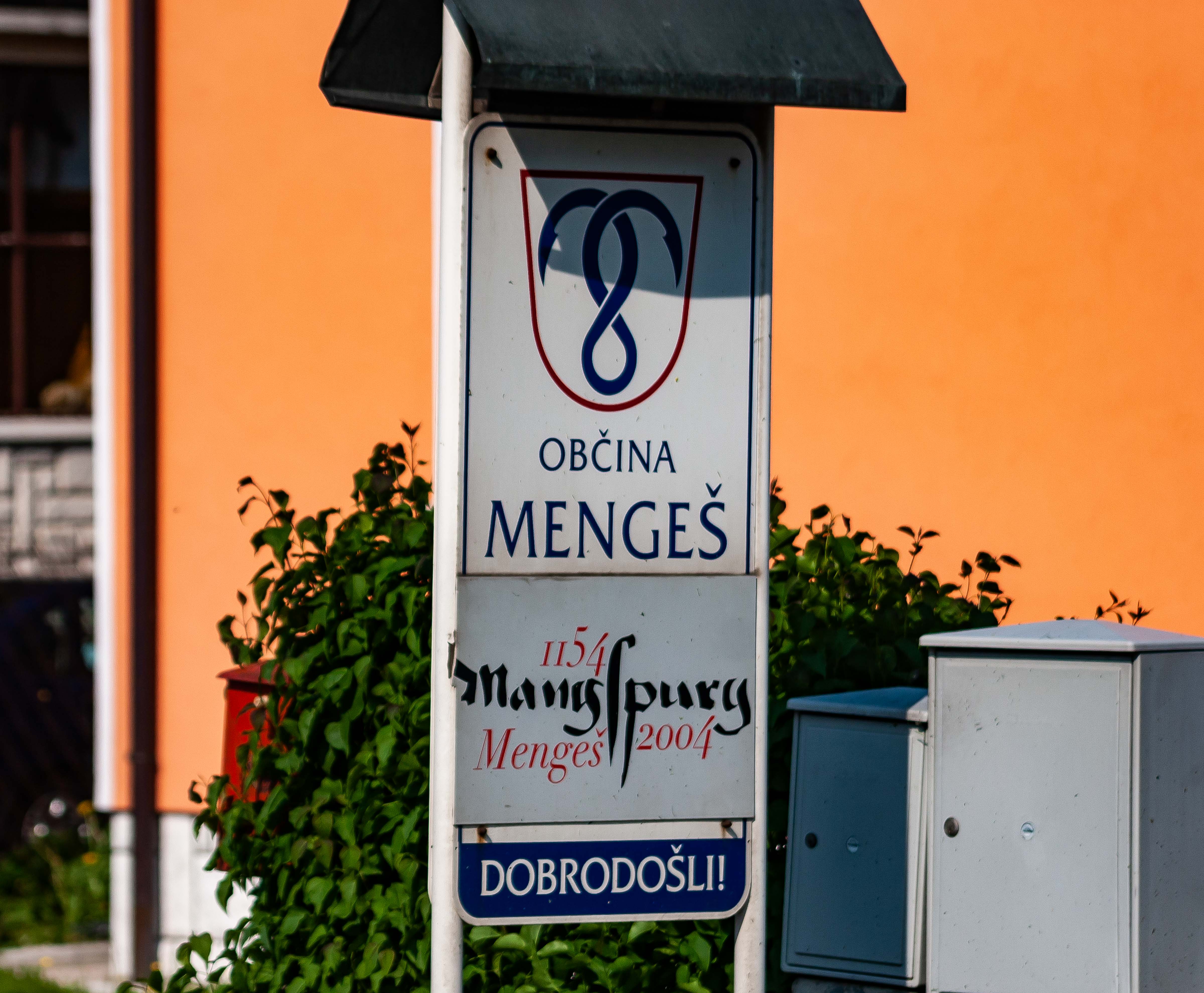 Slovenia, Menges Prov, Dobrodosli Obcina Menges, 2006, IMG 6108