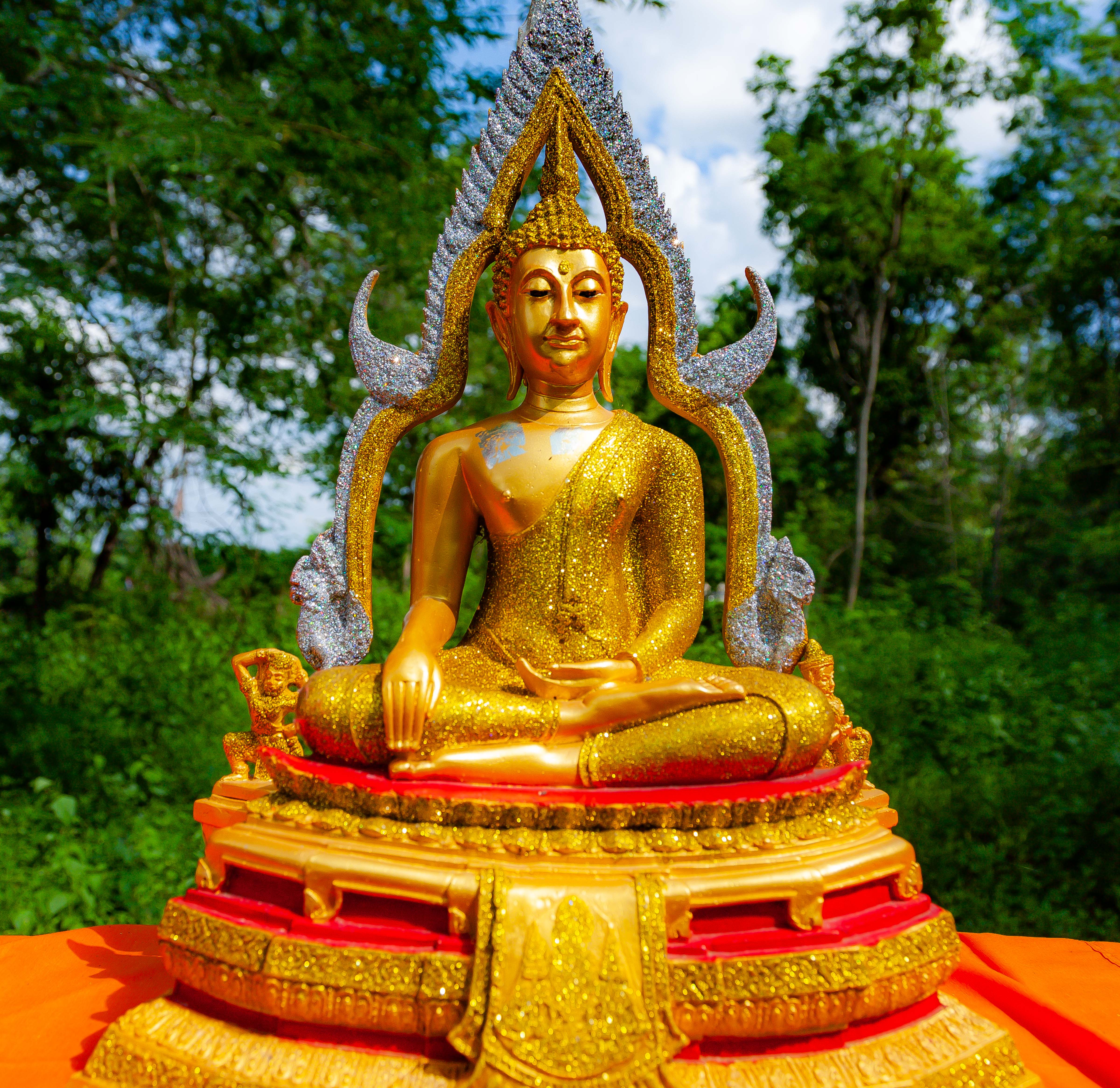 Thailand, Uttaradit Prov, Roadside Golden Buddha, 2008, IMG 4122