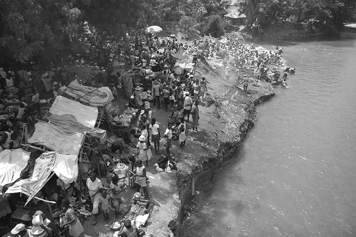 Haiti, Sud Prov, Market Scene, 2010, IMG 0069BW