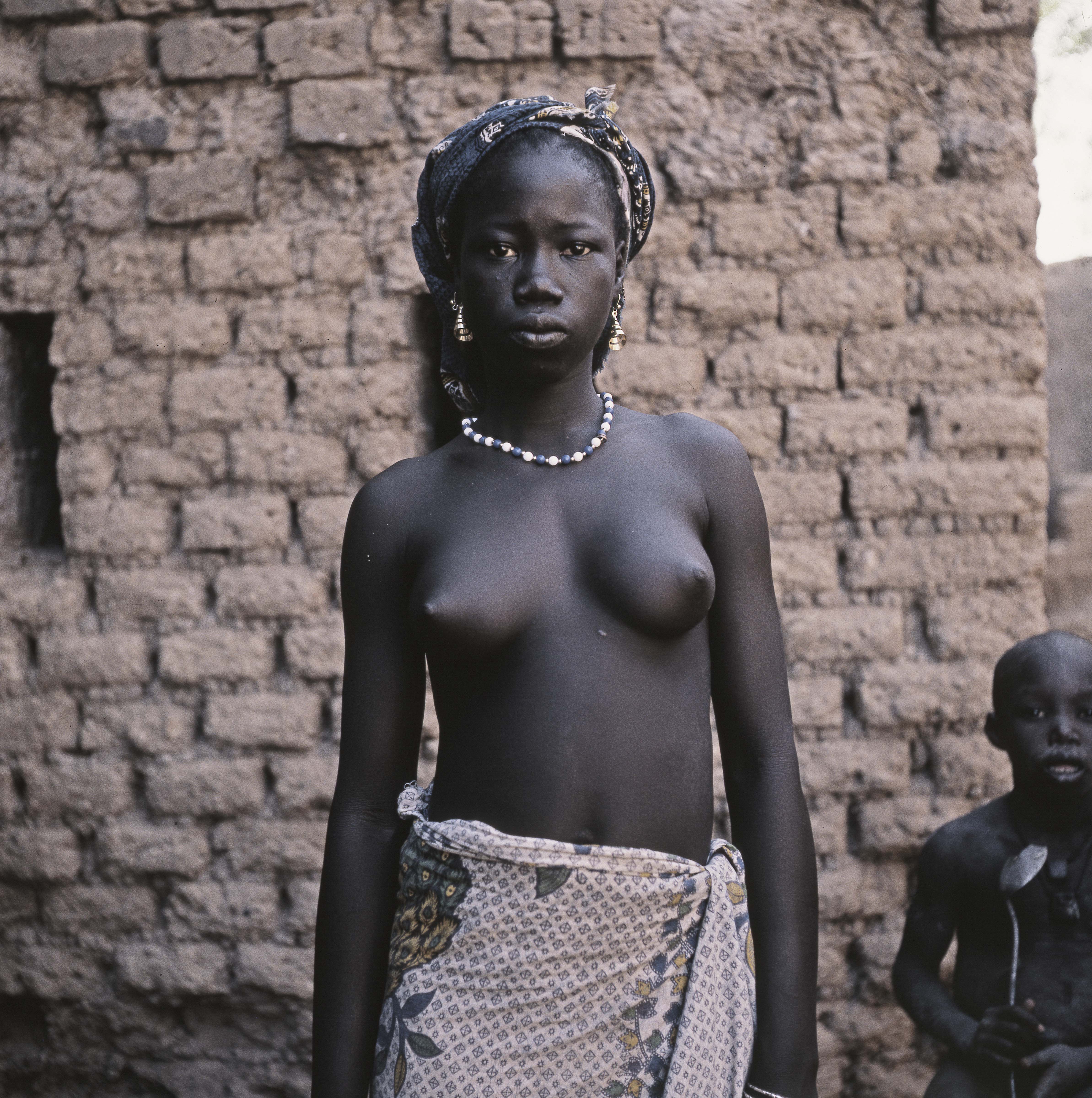 Mali, Mopti Area, Bozo Girl, 1987