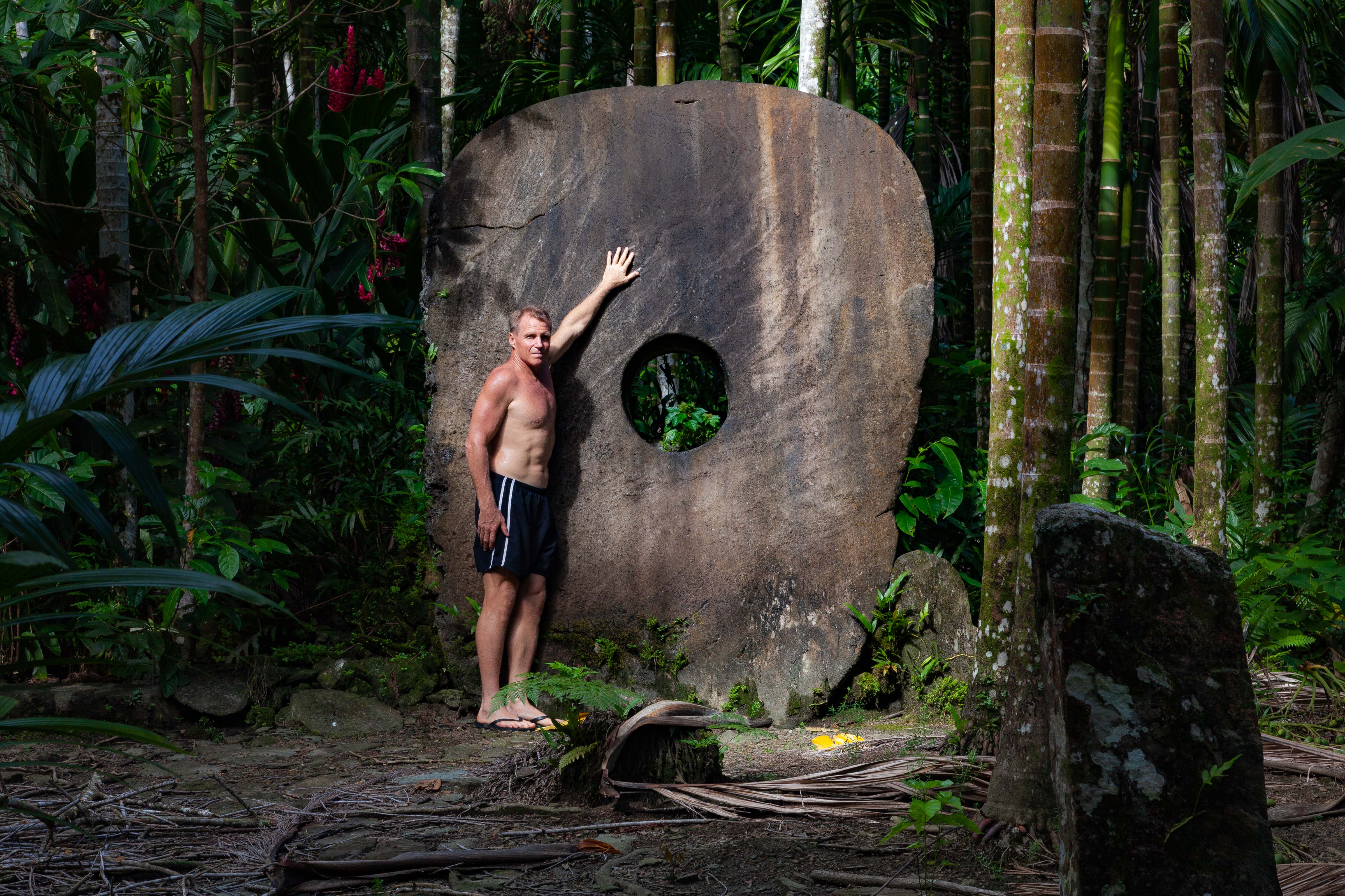 Micronesia, Yap Prov, Second Largest Stone Money In Yap And Jeff Shea, 2012, IMG 3889