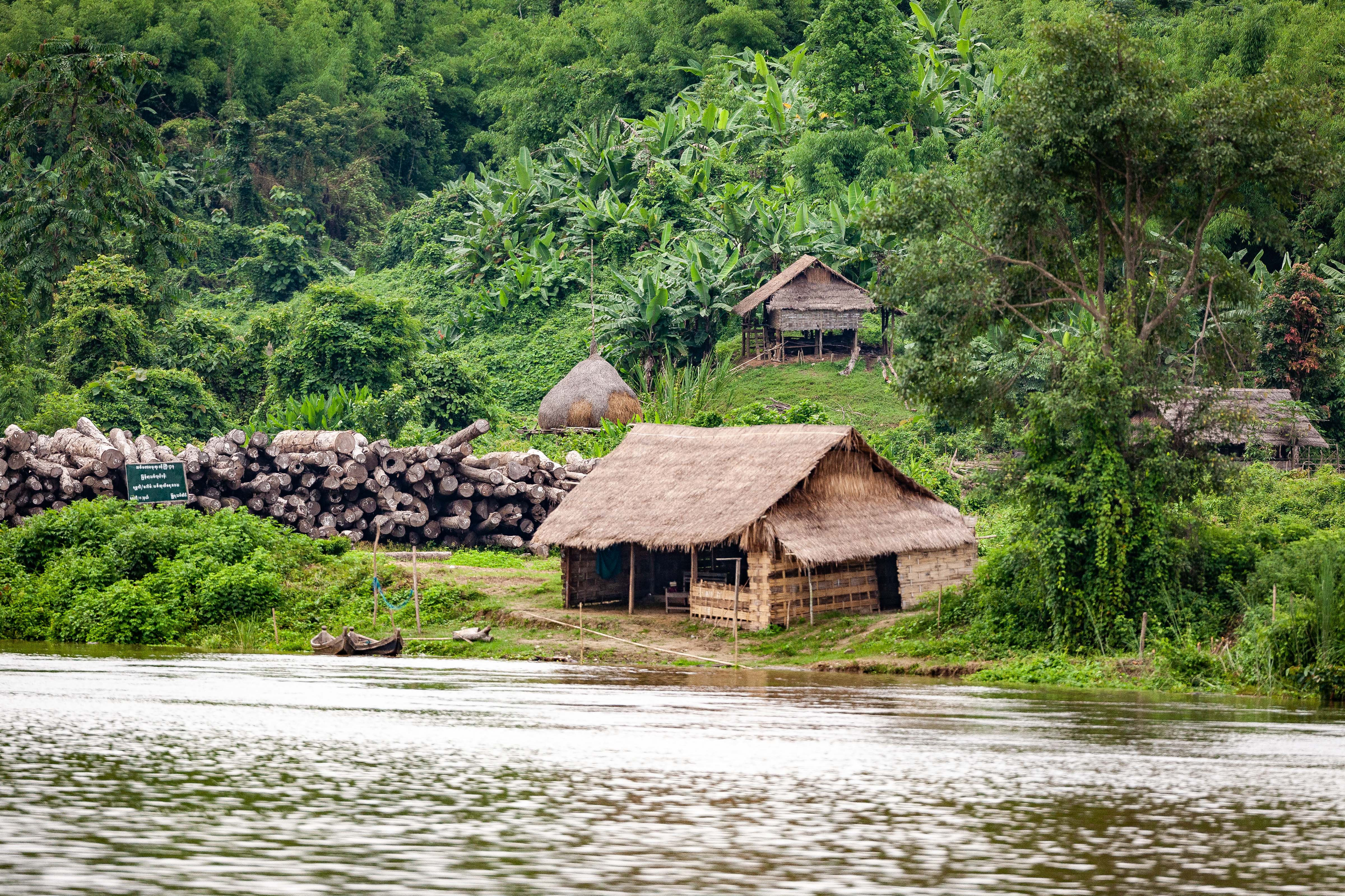 Myanmar, Kachin Prov, River Hut Scene, 2009, IMG 3594