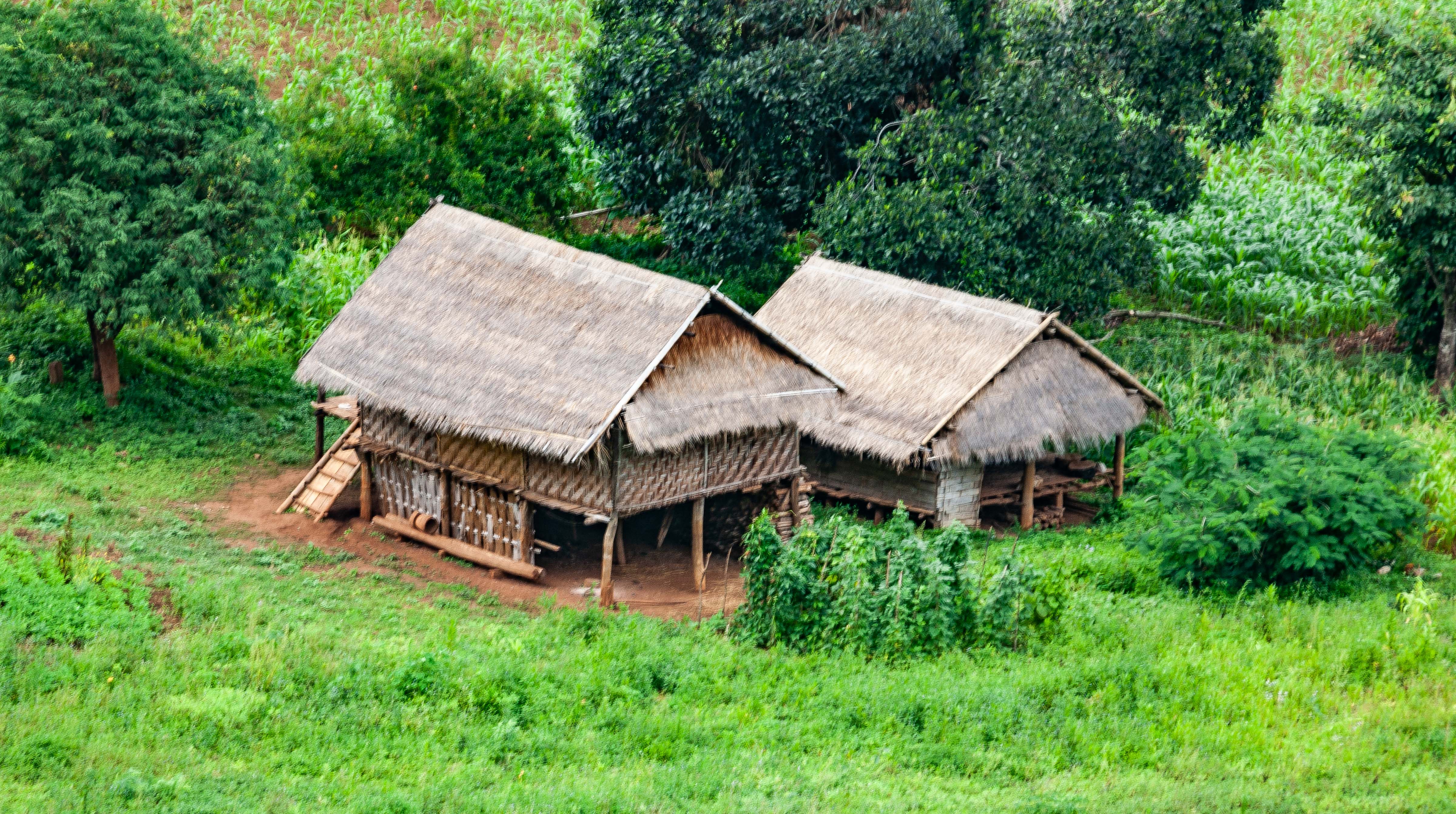 Myanmar, Shan Prov, Huts, 2009, IMG 4242