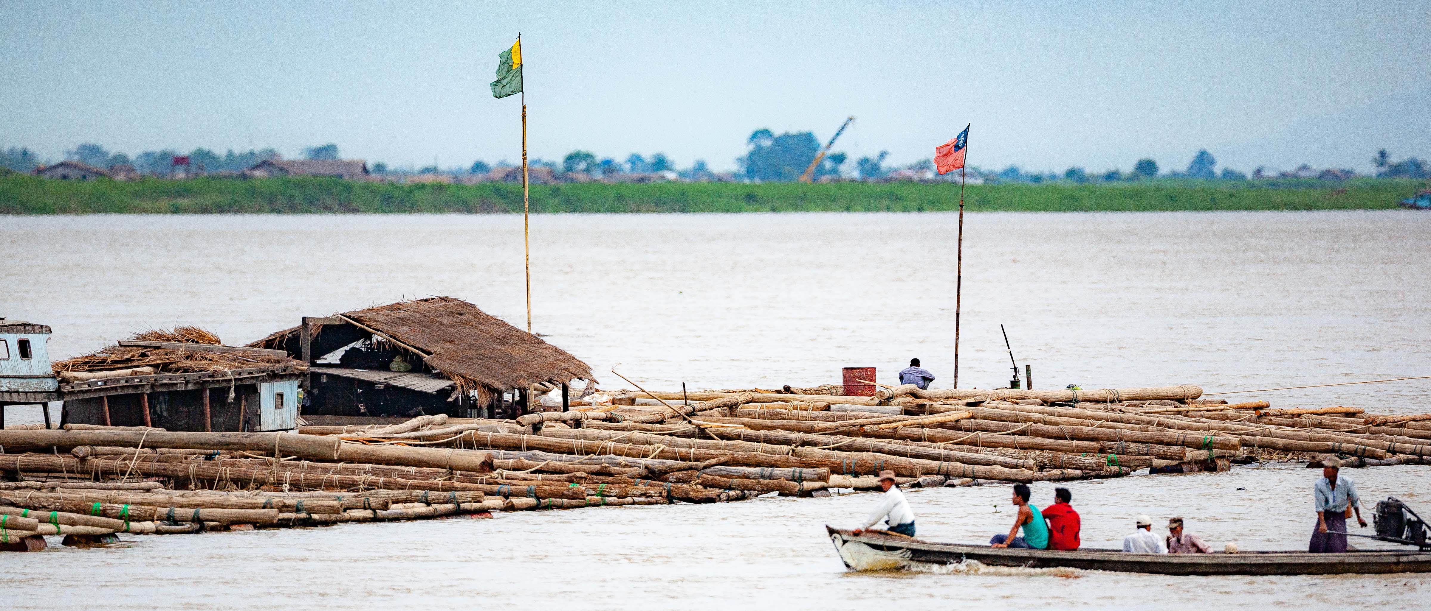 Myanmar, Unknown Prov, Boat Scene, 2009, IMG 3769