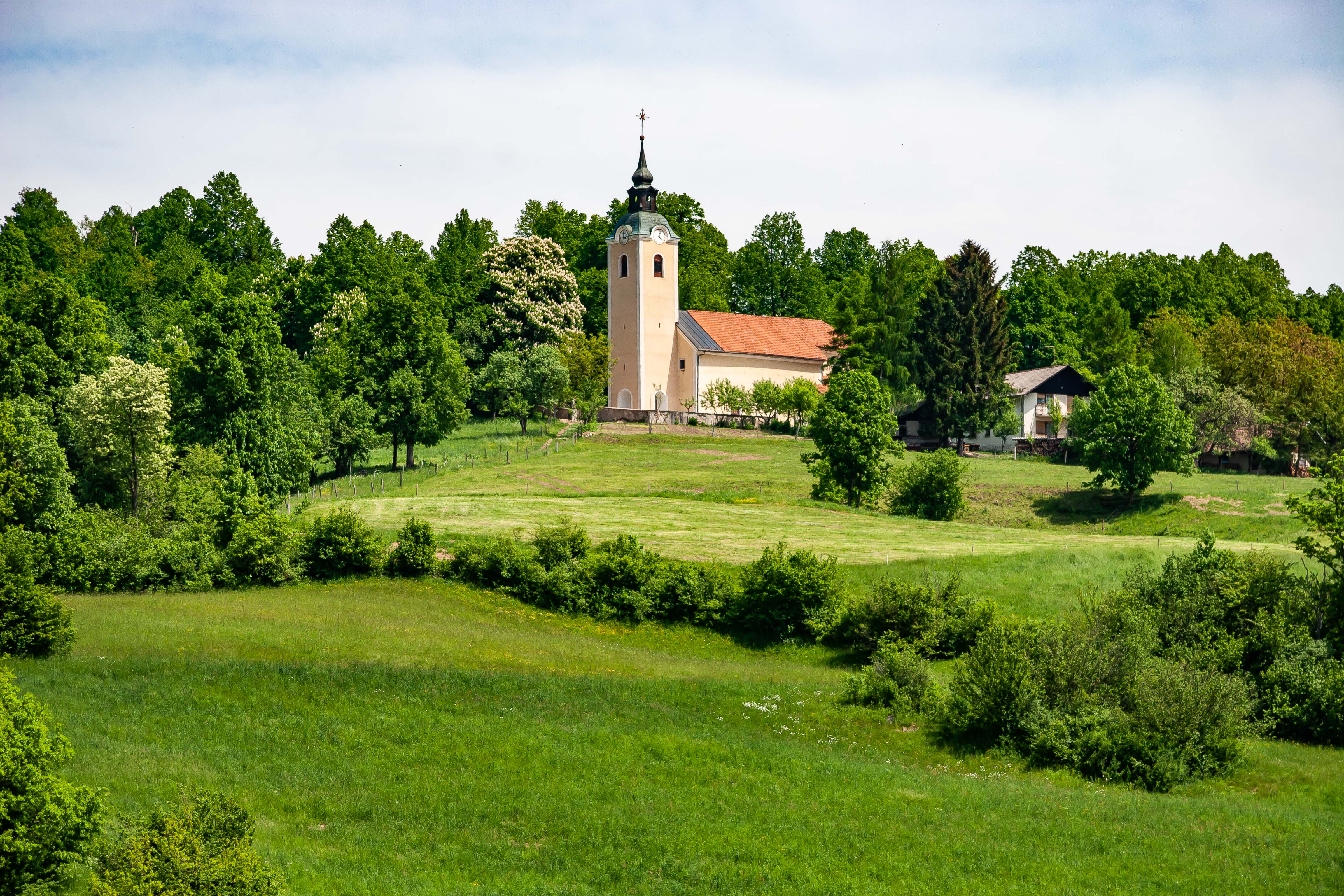 Slovenia, Dobrepolje Prov, Country Church, 2006, IMG 7229