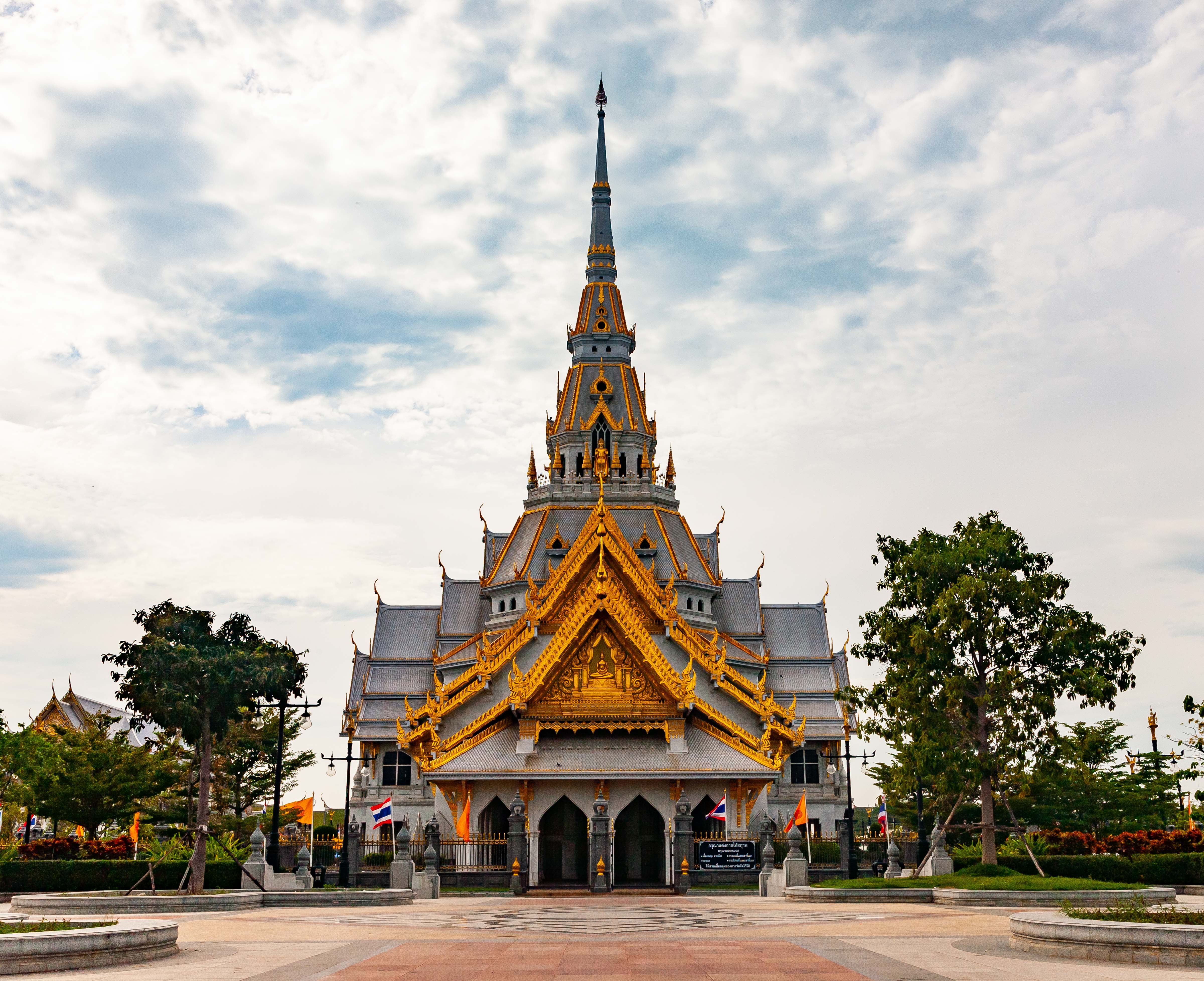 Thailand, Samut Sakon Prov, Temple, 2008, IMG 2859