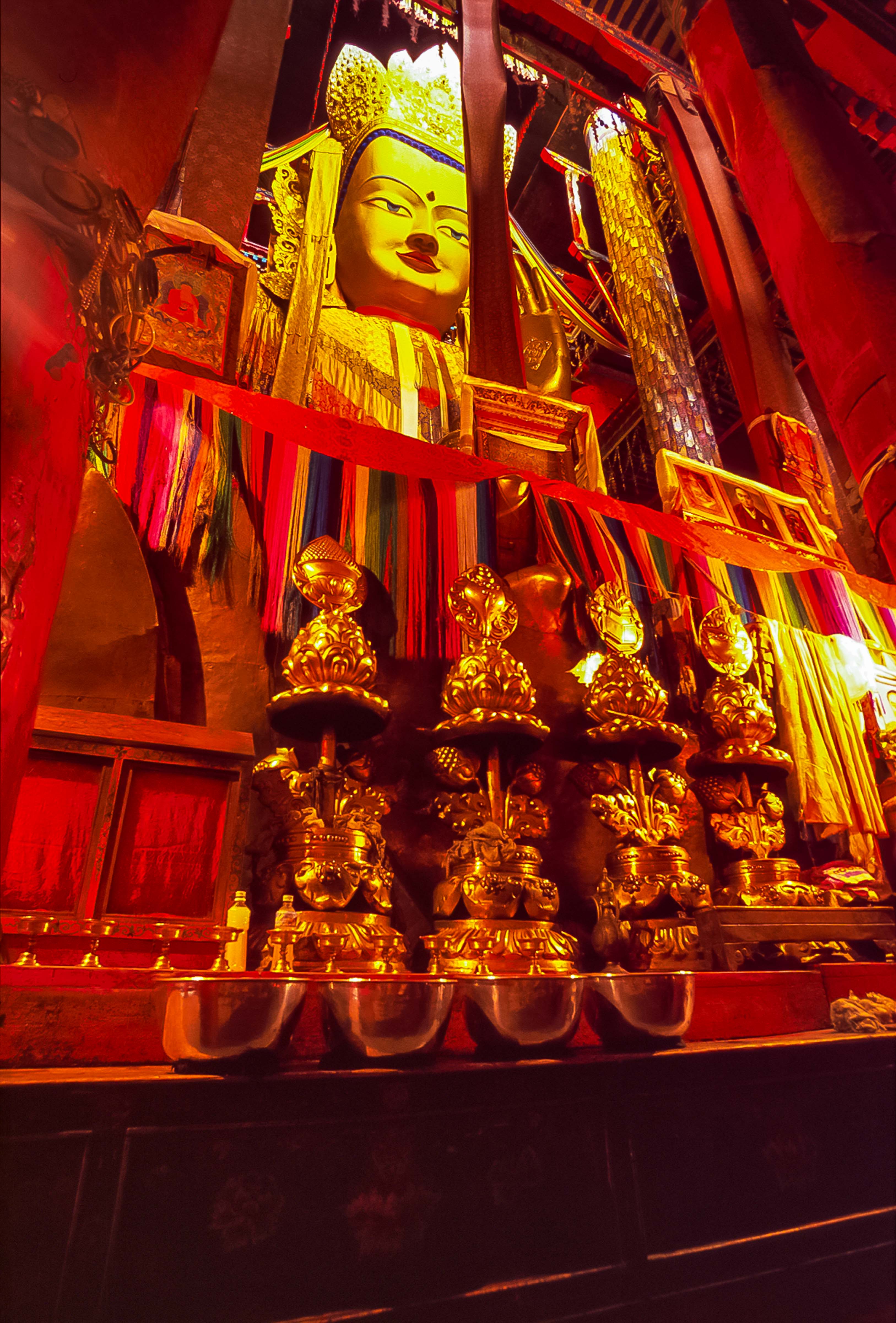 Tibet, Shigatse Buddha, 1998
