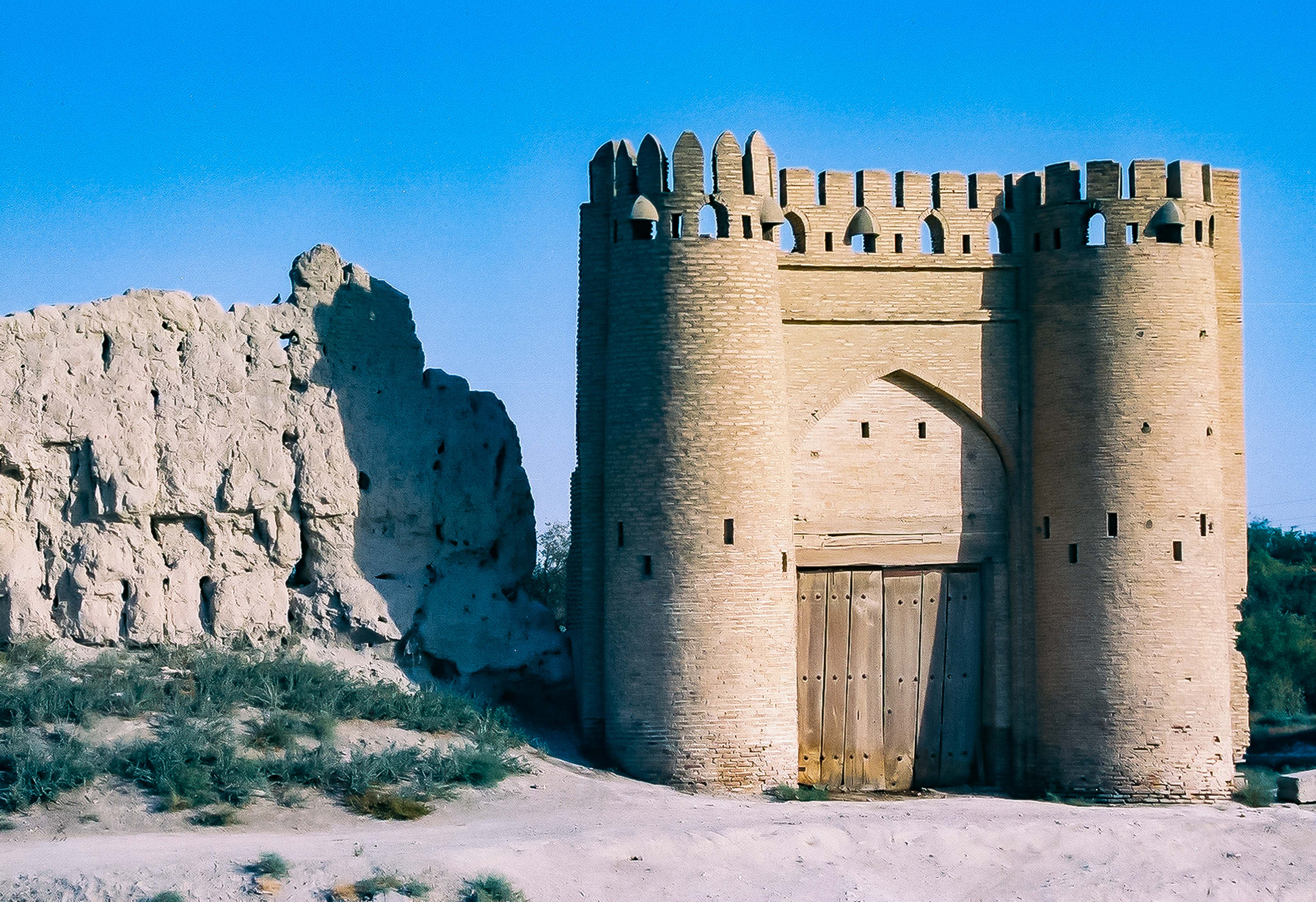 Uzbekistan, Ancient Gate, 2002